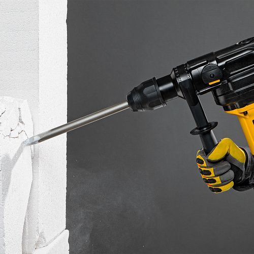 Перфоратор электрический RHV-1050-38-max, SDS-max, 1050 Вт, 10 Дж, 2 плюс 1 реж.// Denzel Перфоратор электрический RHV-1050-38-max, SDS-max, 1050 Вт, 10 Дж, 2 плюс 1 реж.// Denzel