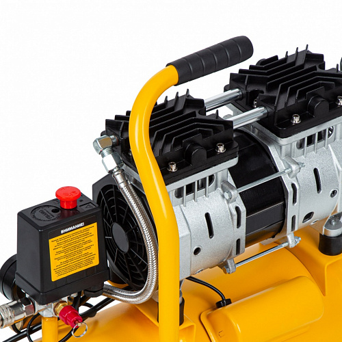 Компрессор DLS650/10 безмаслянный малошумный 650 Вт, 120 л/мин,ресивер 10 л// Denzel Компрессор DLS650/10 безмаслянный малошумный 650 Вт, 120 л/мин,ресивер 10 л// Denzel